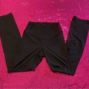 old navy active black/grey flare extra high rise yoga pants size small